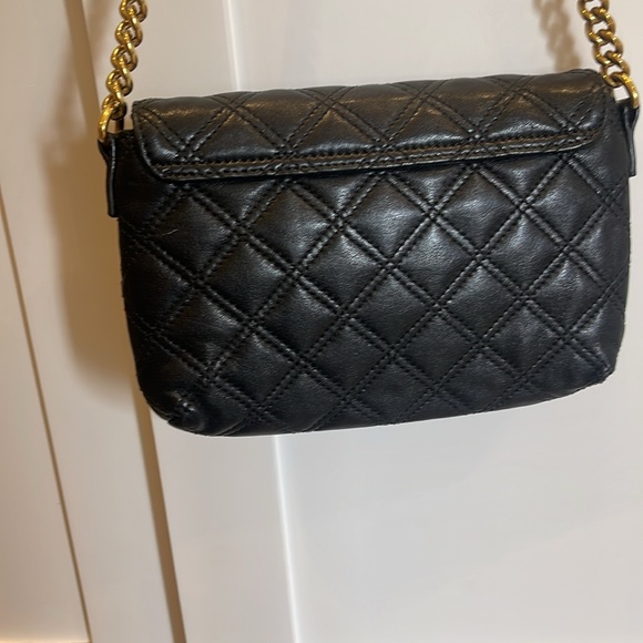 Marc Jacobs Black Quilted Leather Chain-Linked Crossbody Bag - Picture 4 of 5